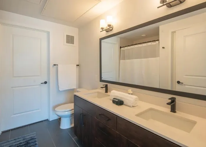 Relaxing 1bd - Pool, Gym, Parking, W-d - Sleeps 4 Tempe